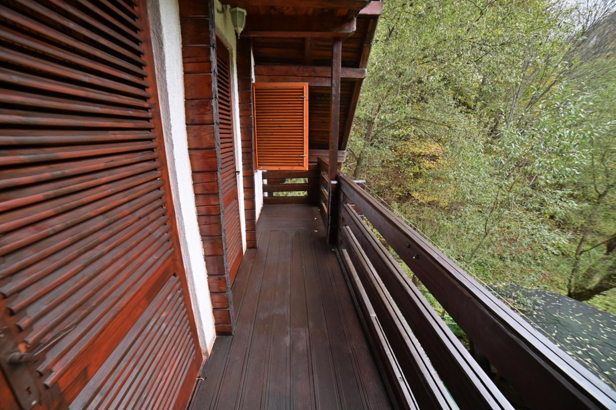 Casa De Vacanta Satic Piatra Craiului La Doi Viermi Extérieur photo