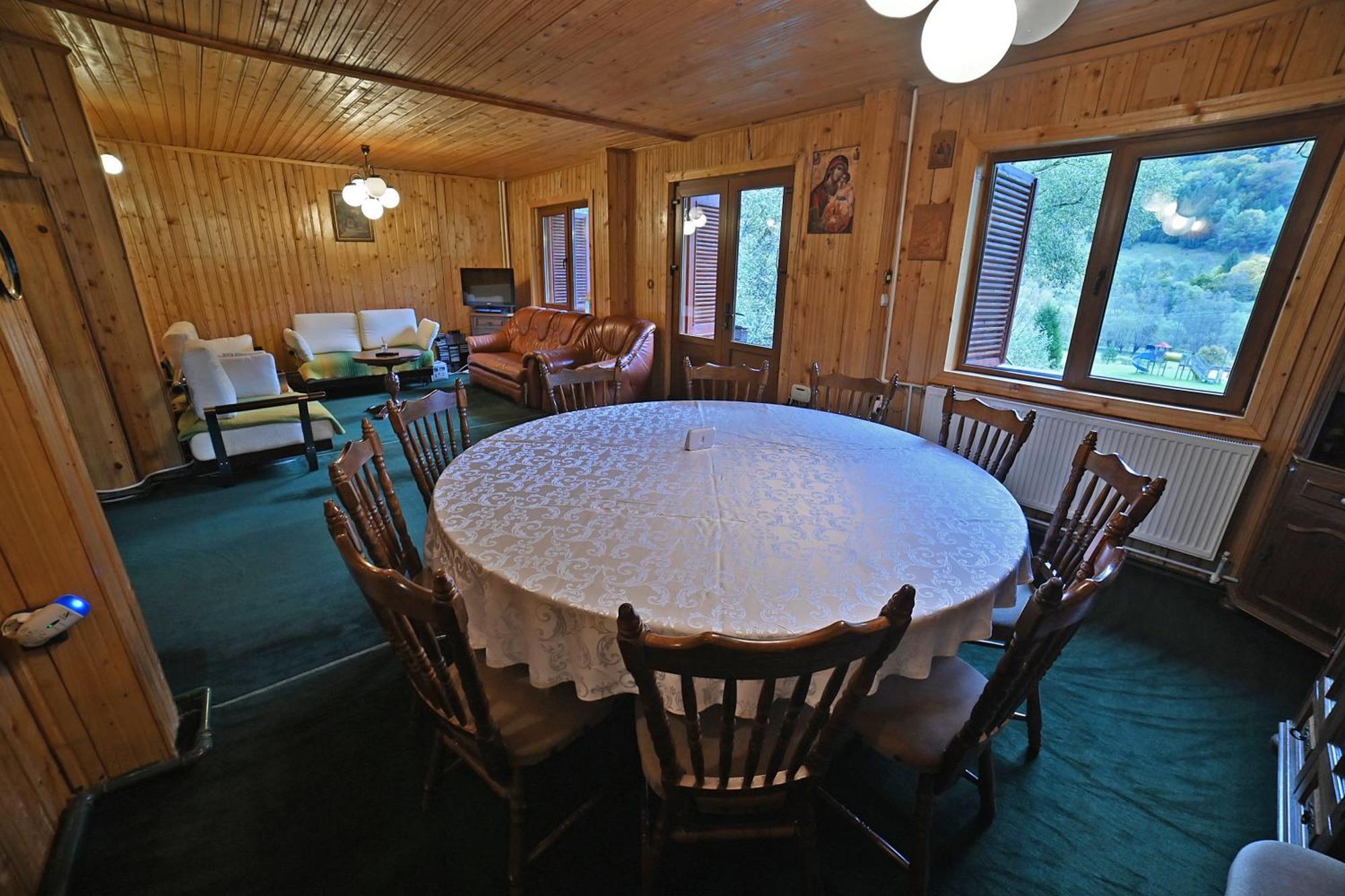 Casa De Vacanta Satic Piatra Craiului La Doi Viermi Extérieur photo